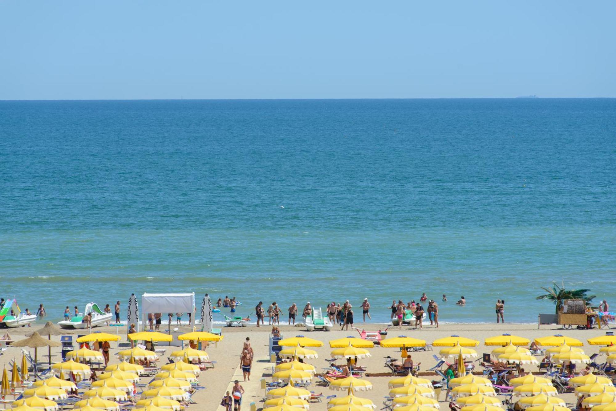 Hotel NuovaMedusa Rimini Esterno foto