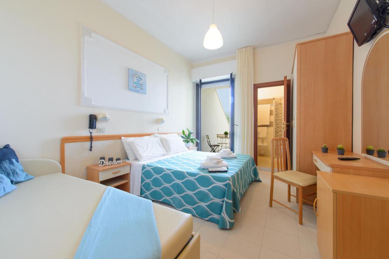 Hotel NuovaMedusa Rimini Esterno foto